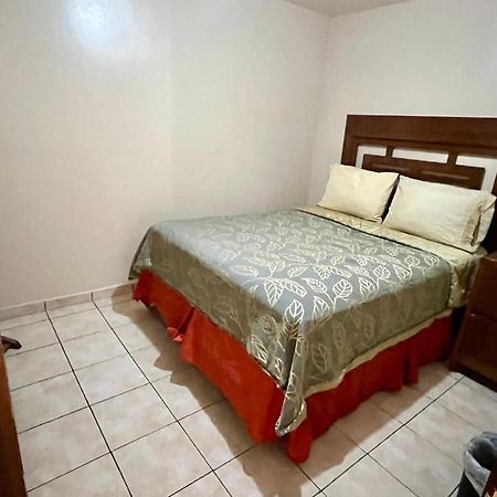 Del Bosque Tj Inn Tijuana Kültér fotó