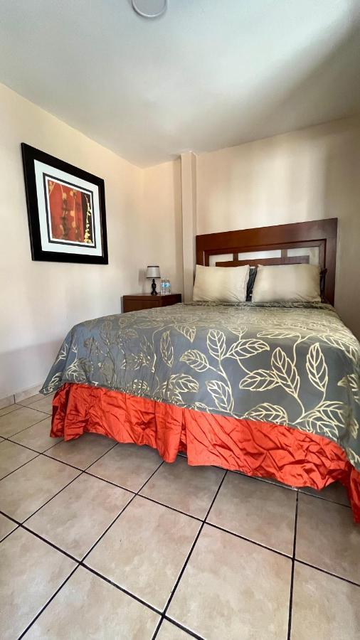 Del Bosque Tj Inn Tijuana Kültér fotó