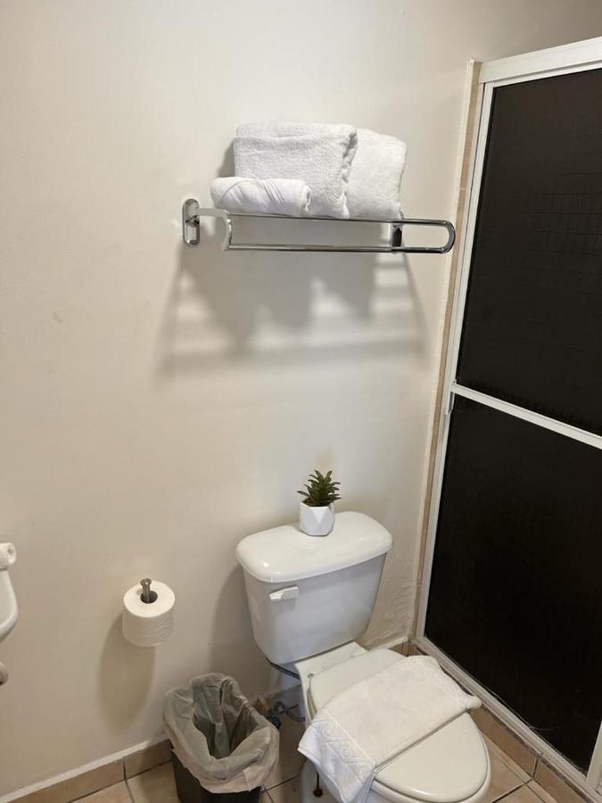 Del Bosque Tj Inn Tijuana Kültér fotó
