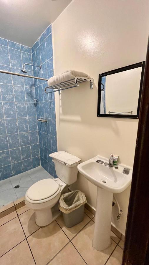 Del Bosque Tj Inn Tijuana Kültér fotó