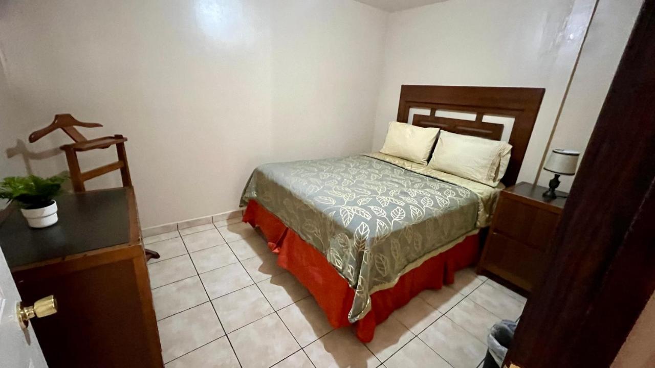 Del Bosque Tj Inn Tijuana Kültér fotó